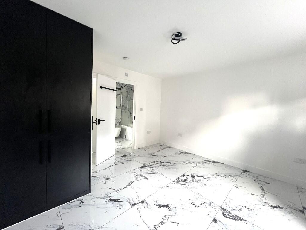 2 bedroom house for rent