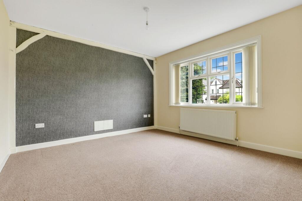 House in Rushcliffe, Nottinghamshire - More