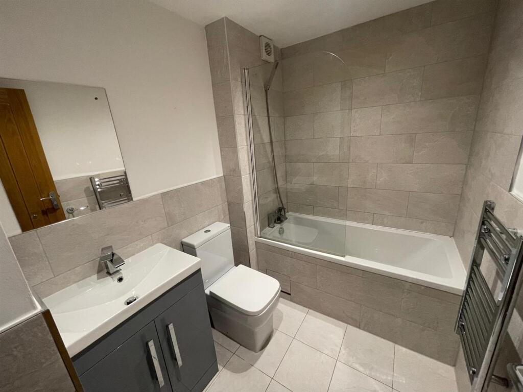 Apartment in Telford - View 5