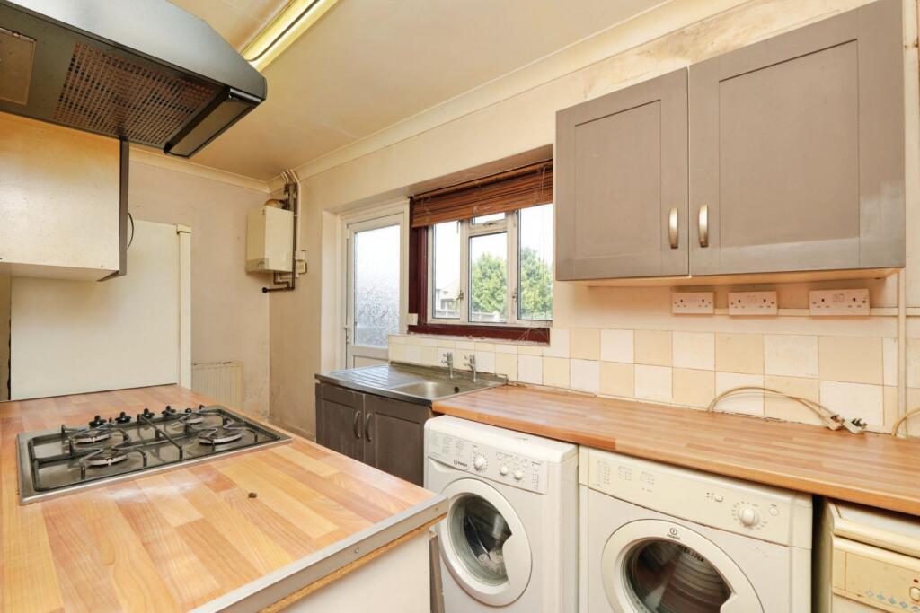 House in London - View 5