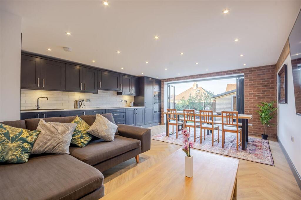 Danesby Rise, Denby photo 4