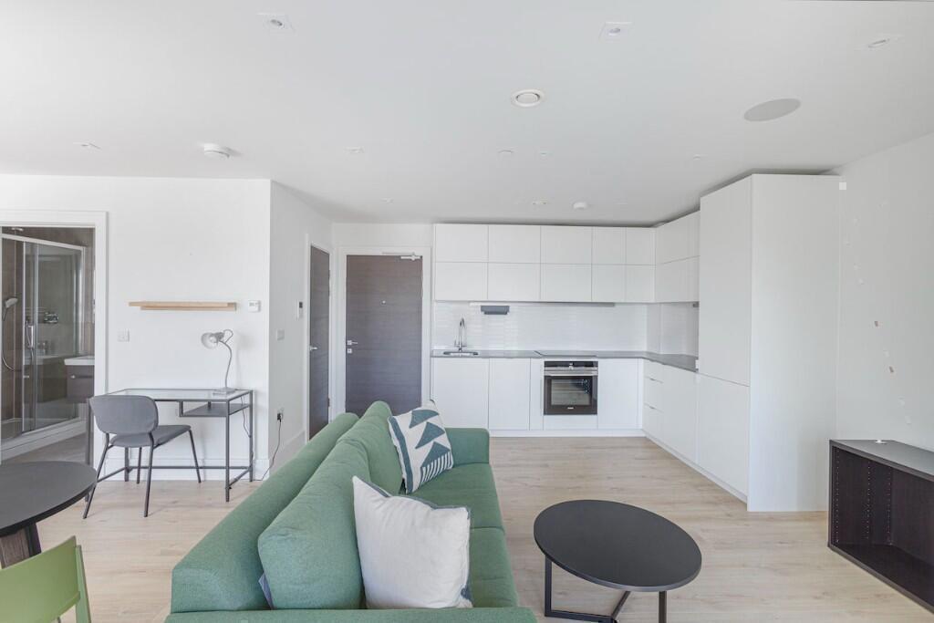 Studio flat for rent