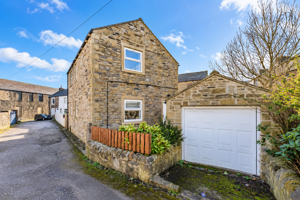 Main image of property: New Mill Cottage, Cornmill Terrace, Barnoldswick, Lancashire