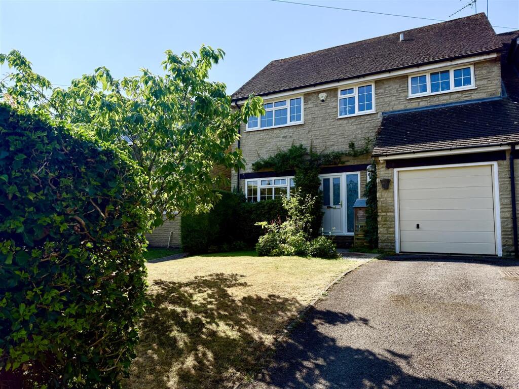 Main image of property: High Street, Finstock