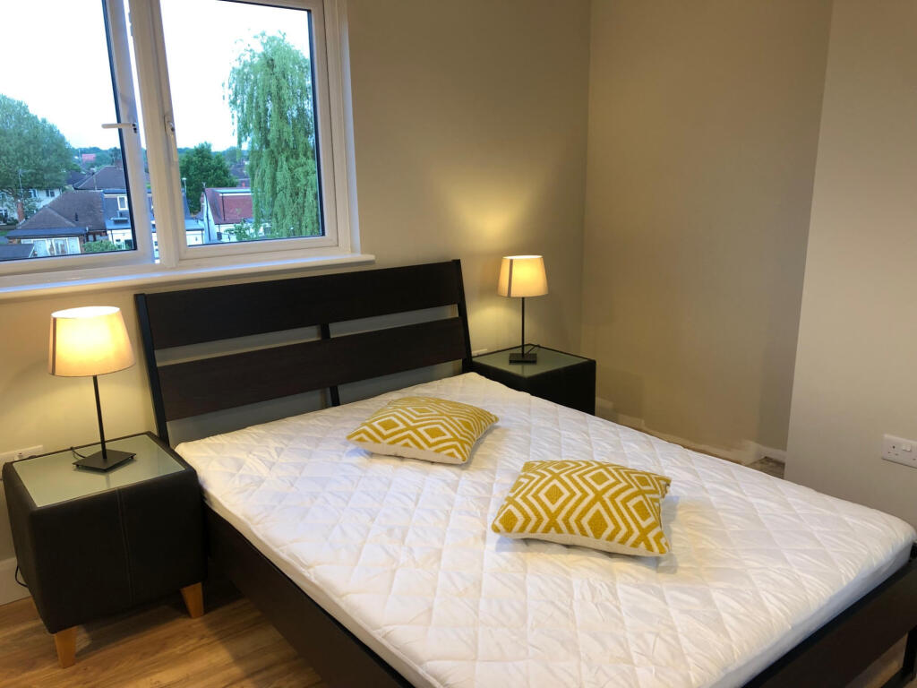 Main image of property: Auckland Road, Potters Bar, Hertfordshire, EN6