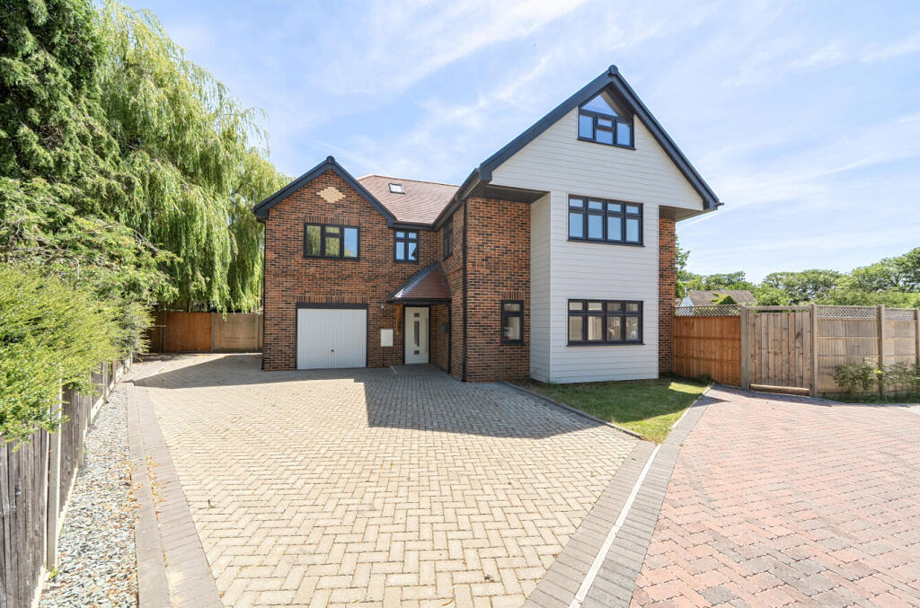 Main image of property: Poplar Corner, Wootton Village, Boars Hill