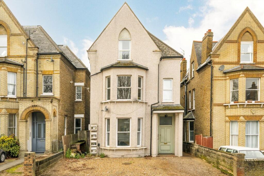 Main image of property: Bedford Hill, Balham