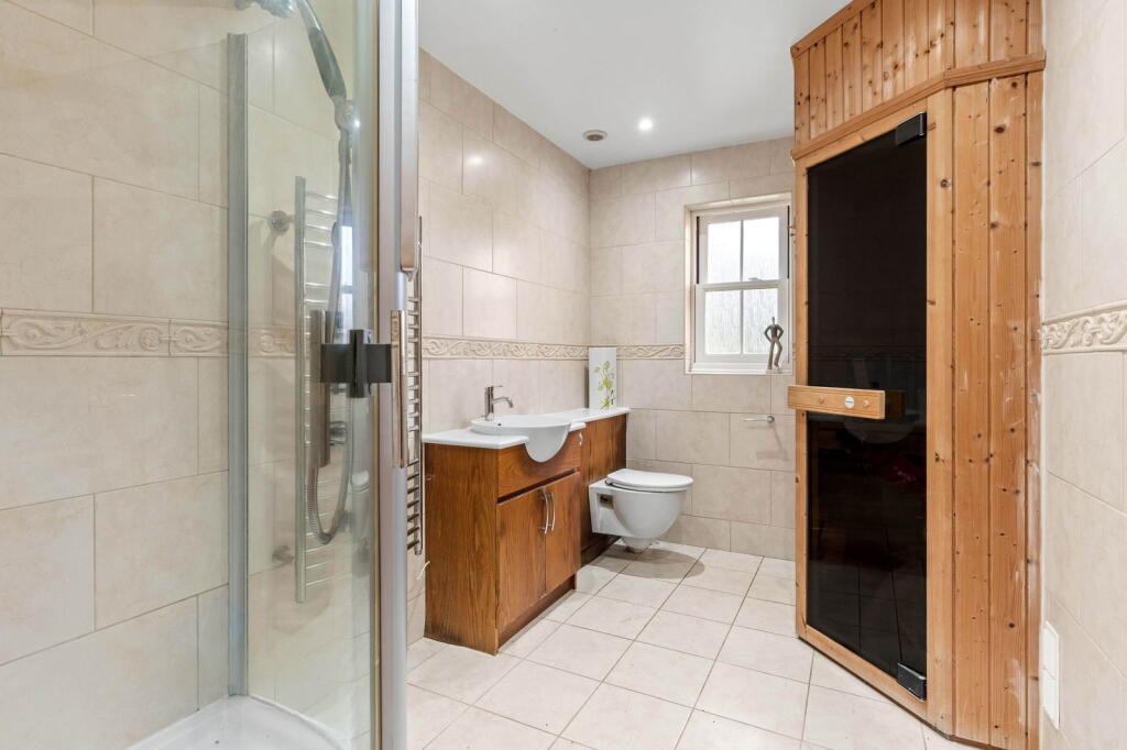 Additional image 32 of Pottersheath Road, Welwyn, AL6 9SY