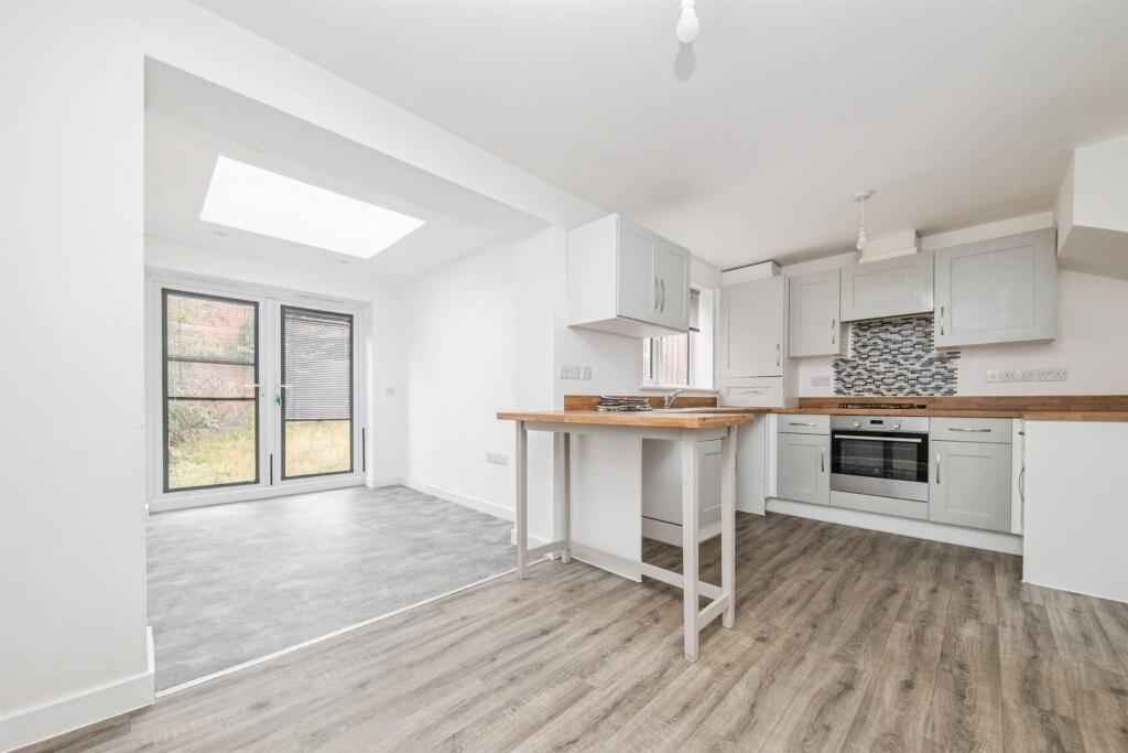 House in Mid Suffolk, Great Blakenham - More