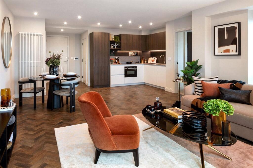 Main image of property: Queens Cross - Royal Eden Docks, Royal Docks, E16