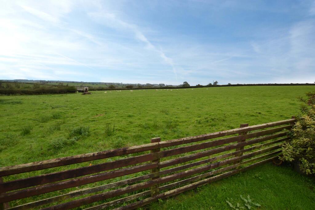 Whitland CARMARTHENSHIRE photo 4