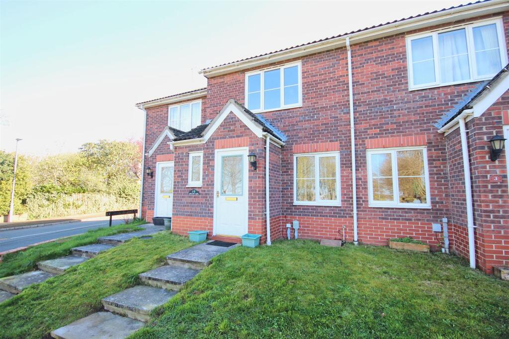 Main image of property: Main Street, Long Riston