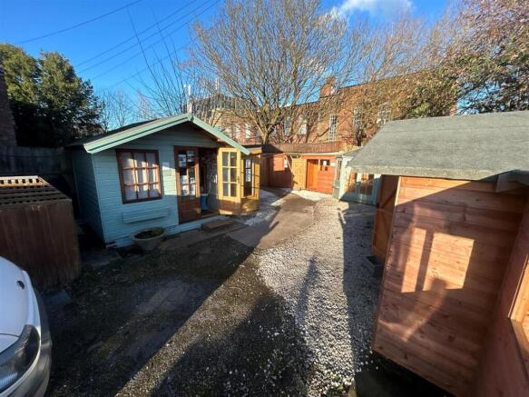 Yard Photo 2.jpg