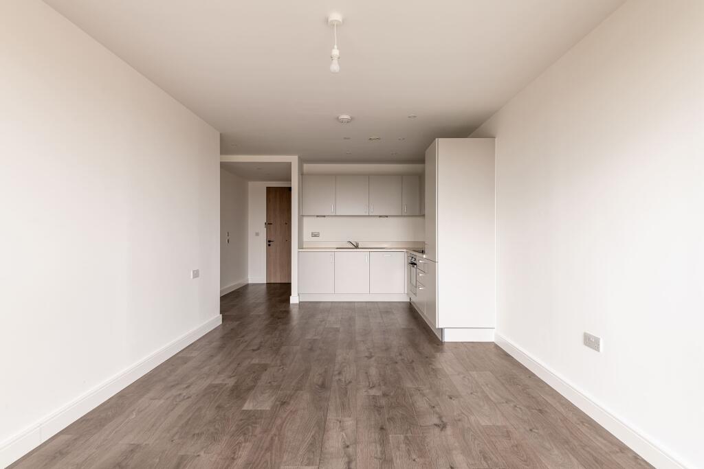 Apartment in Harrow - View 5