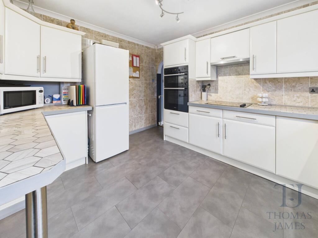 House in Rushcliffe, Gotham - View 3