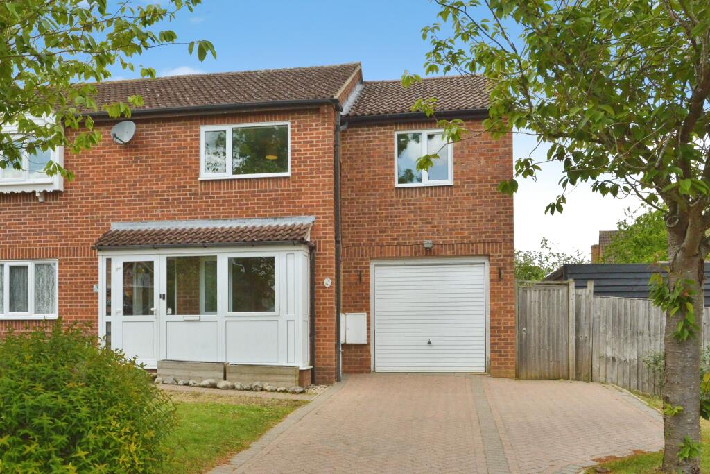 Main image of property: Vyne Crescent, Milton Keynes, MK8