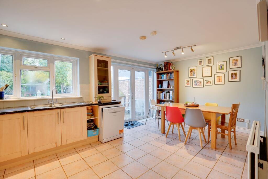 Millbank, Newmarket, CB8 photo 3