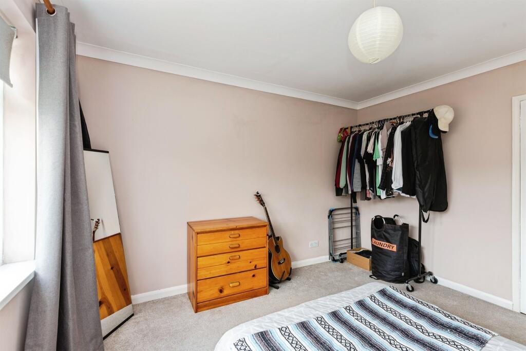 Sea Road, Boscombe, Bournemouth – další