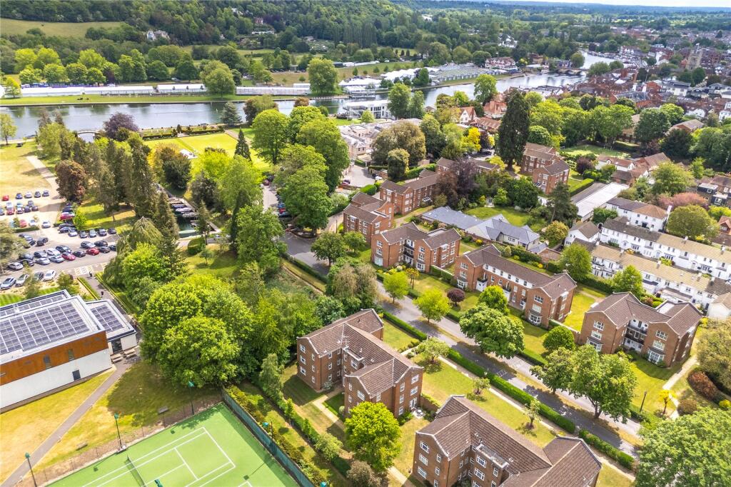 Apartment in South Oxfordshire, Henley-on-Thames - View 2