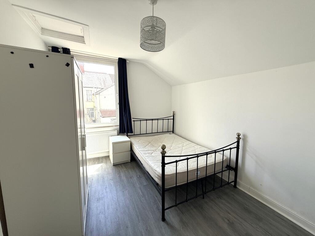 House in Cardiff, Maindy, Cathays - View 3