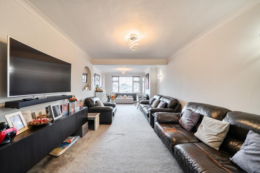 House in Denham Green, Denham - View 5