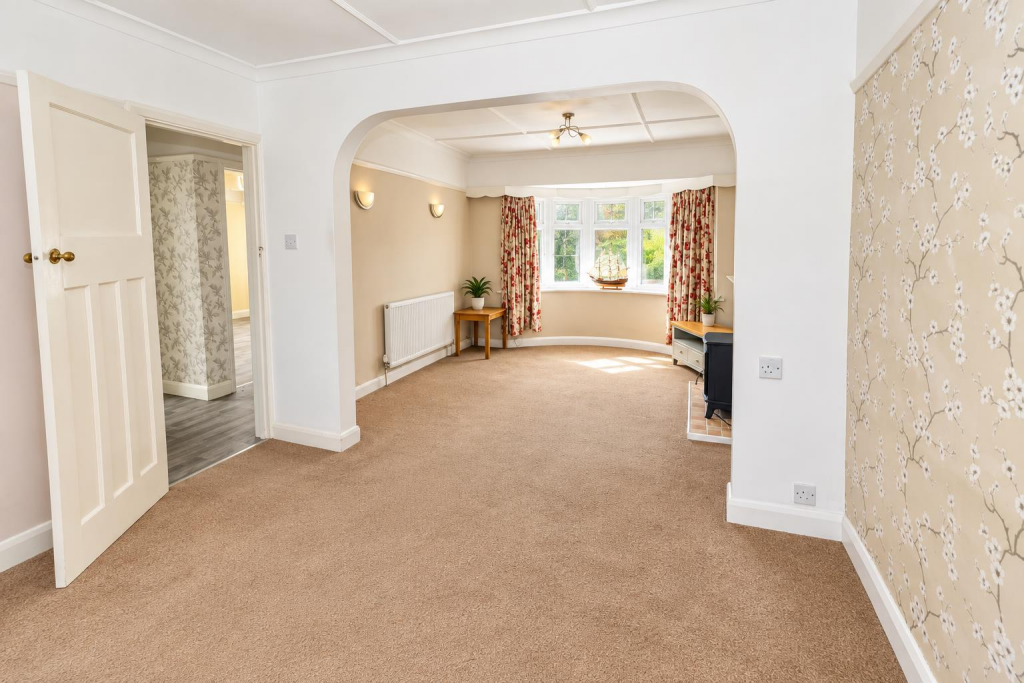 House in Tonbridge - More