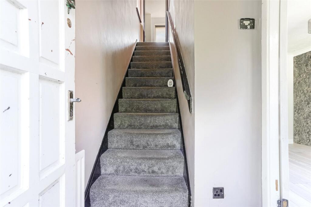 House in Glasgow, South Lanarkshire - View 2