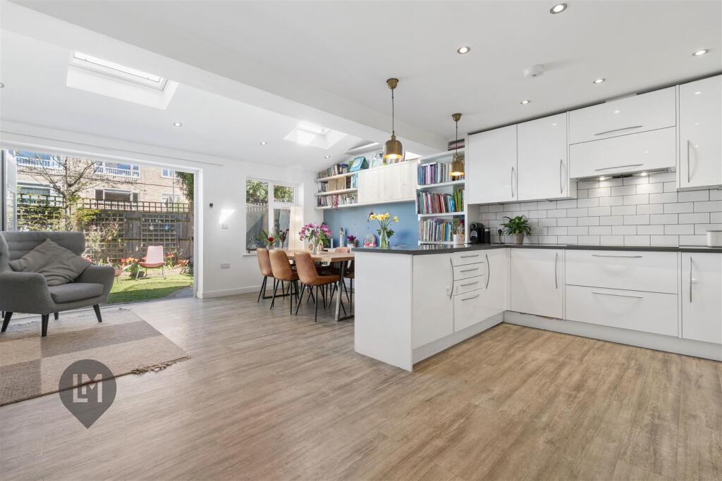 Main image of property: Pilsdon Close, London