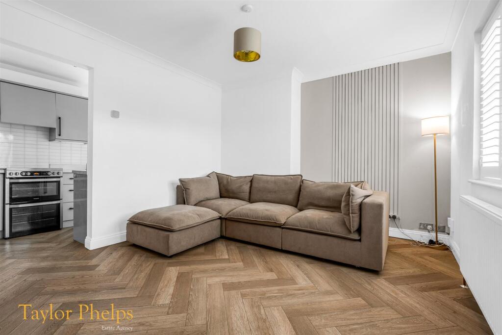 House in Stevenage - More