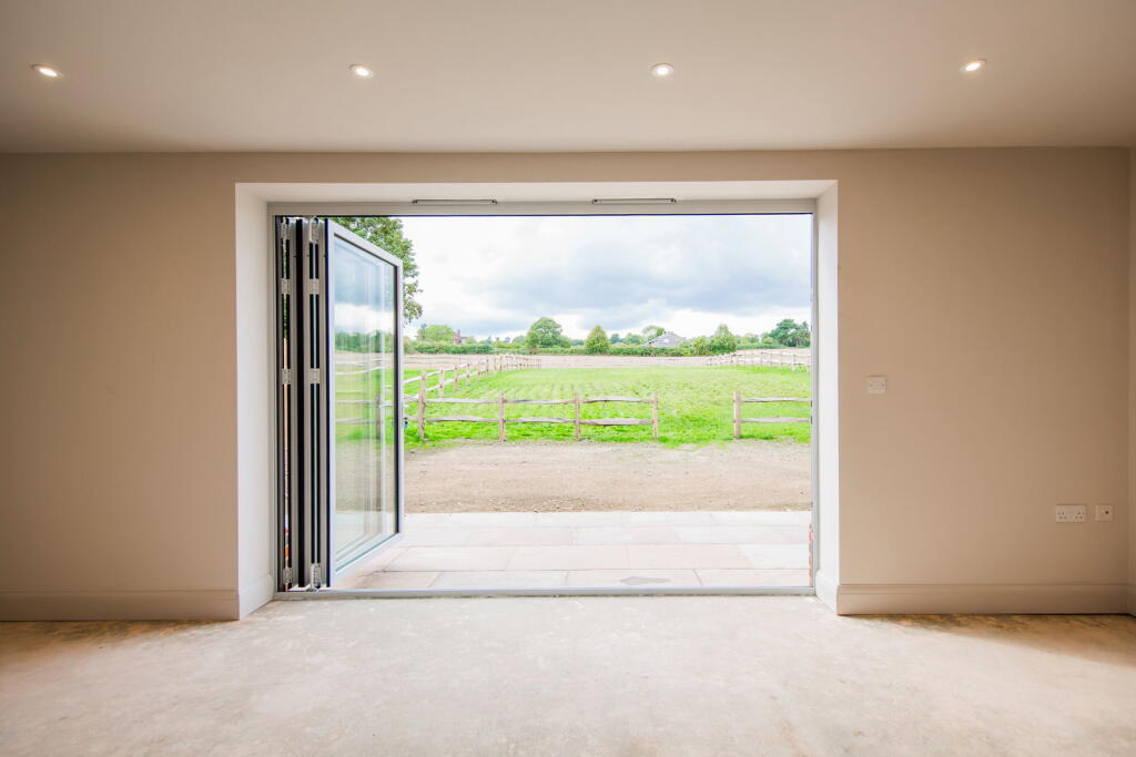 House in Tonbridge - View 3