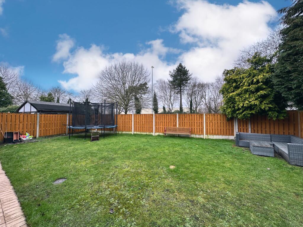 Clares Farm Close, Warrington, WA1 photo 3