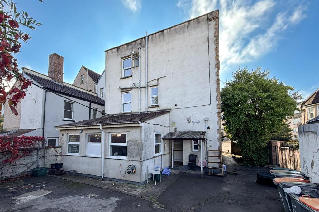 House in Bristol, Stokes Croft, Montpelier - View 3