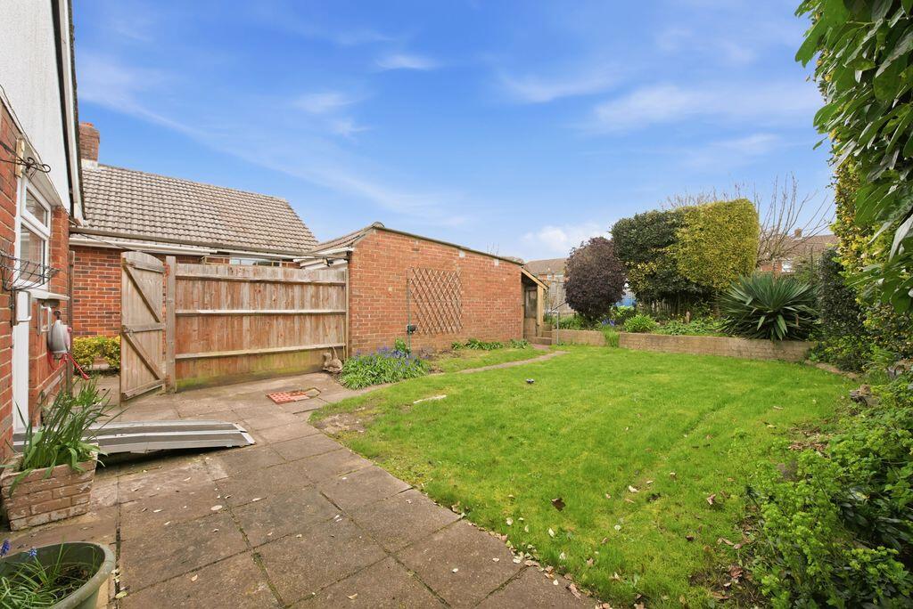 Trosnant Road, Havant photo 2