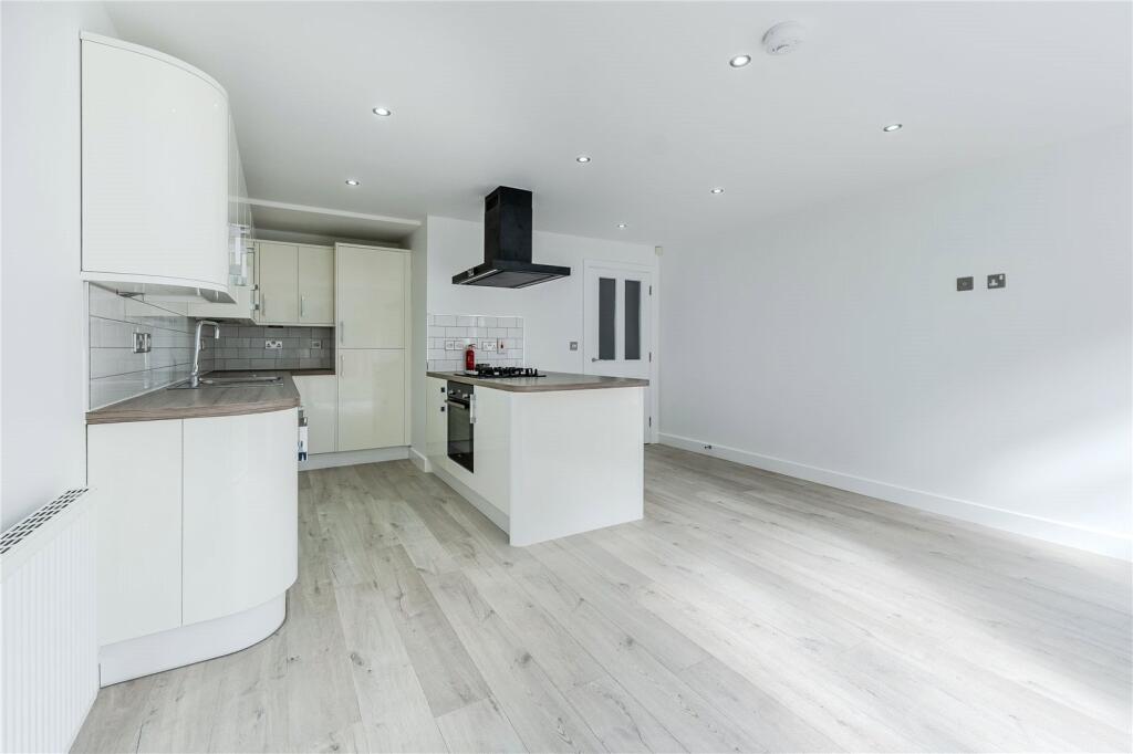 House in Leeds, Fearnville, Killingbeck - View 3