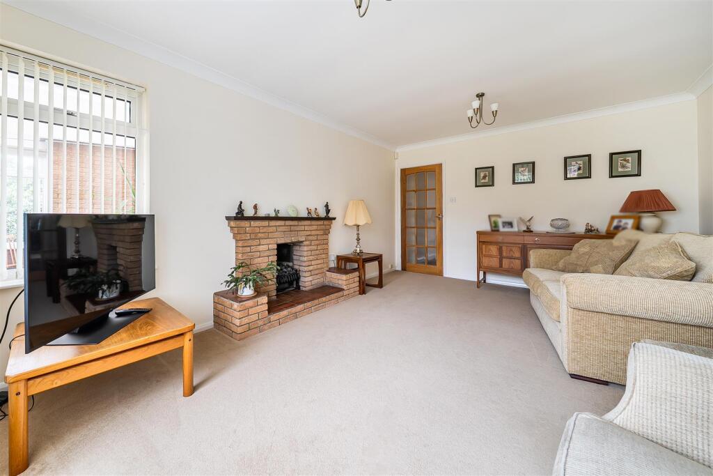 House in Silverstone, West Northamptonshire - View 5