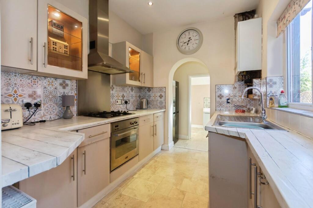 House in Solihull, Dorridge - View 4