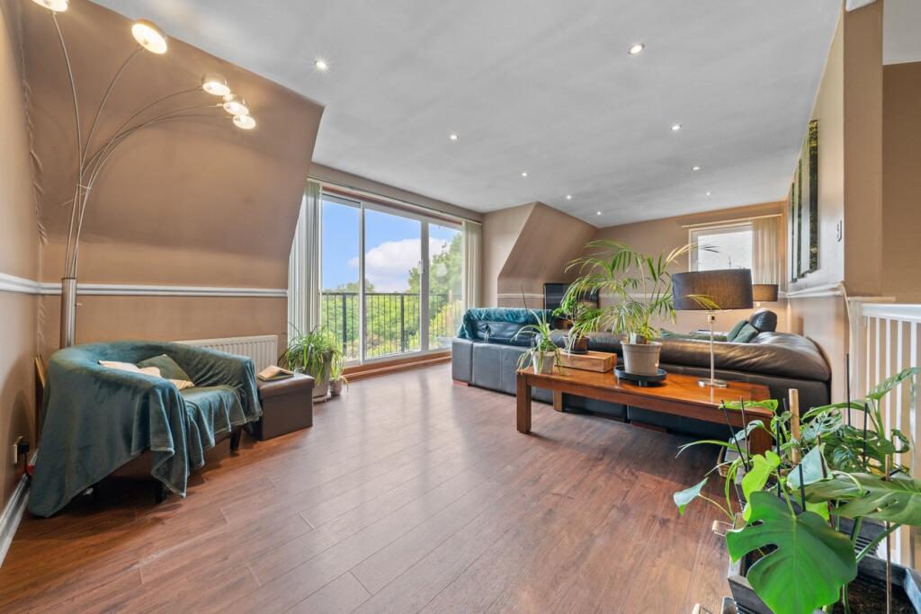 Tolsta Crescent, Polmont, Falkirk, FK2 - View 2