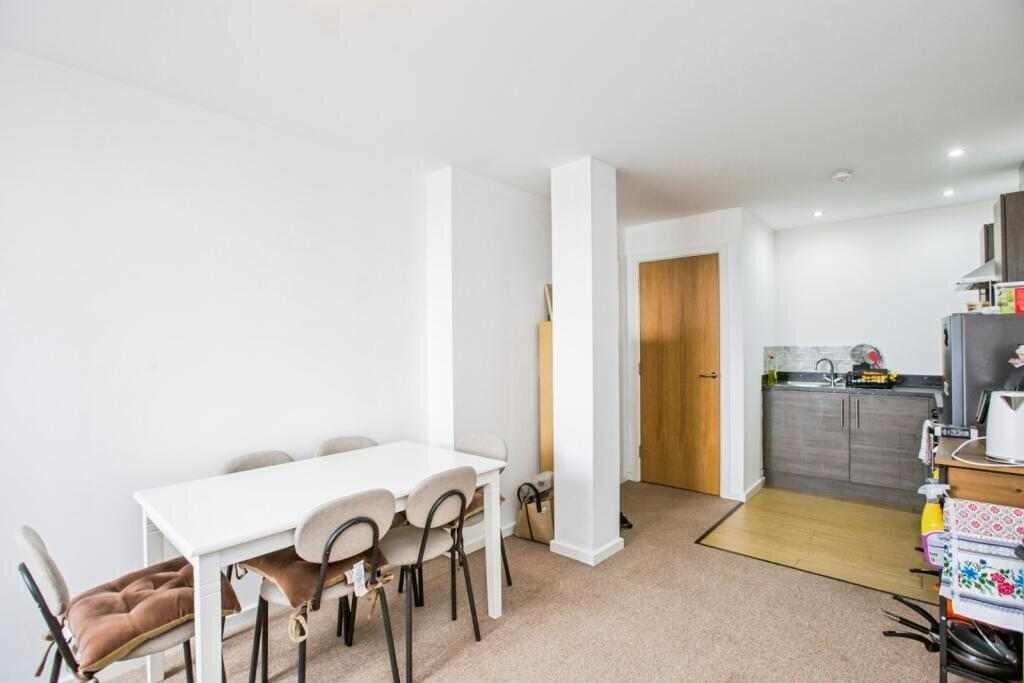 Apartment in Halifax - View 3