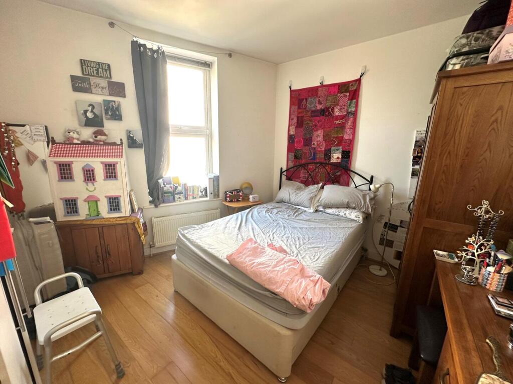 Apartment in London - View 5