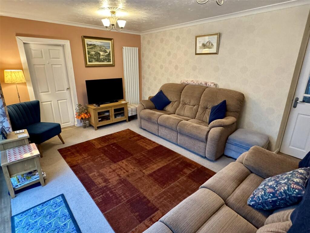 Rackclose Park, Chard, Somerset, TA20 photo 2