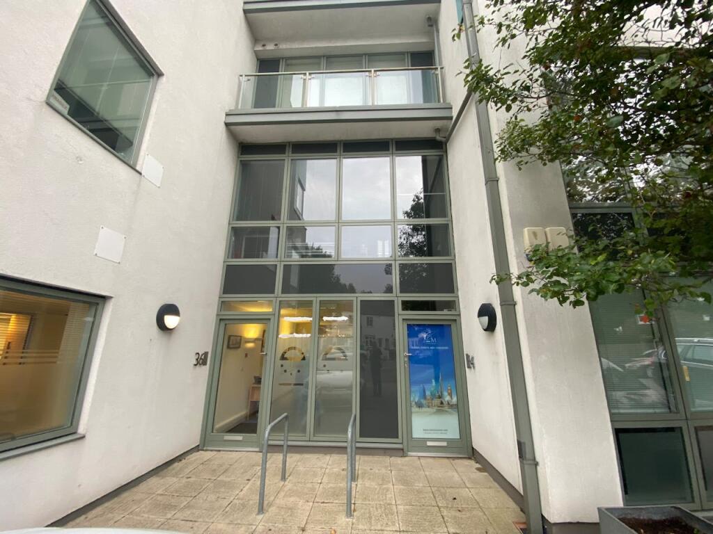 Main image of property: 34 Bardolph Road, Richmond, TW9 2LH