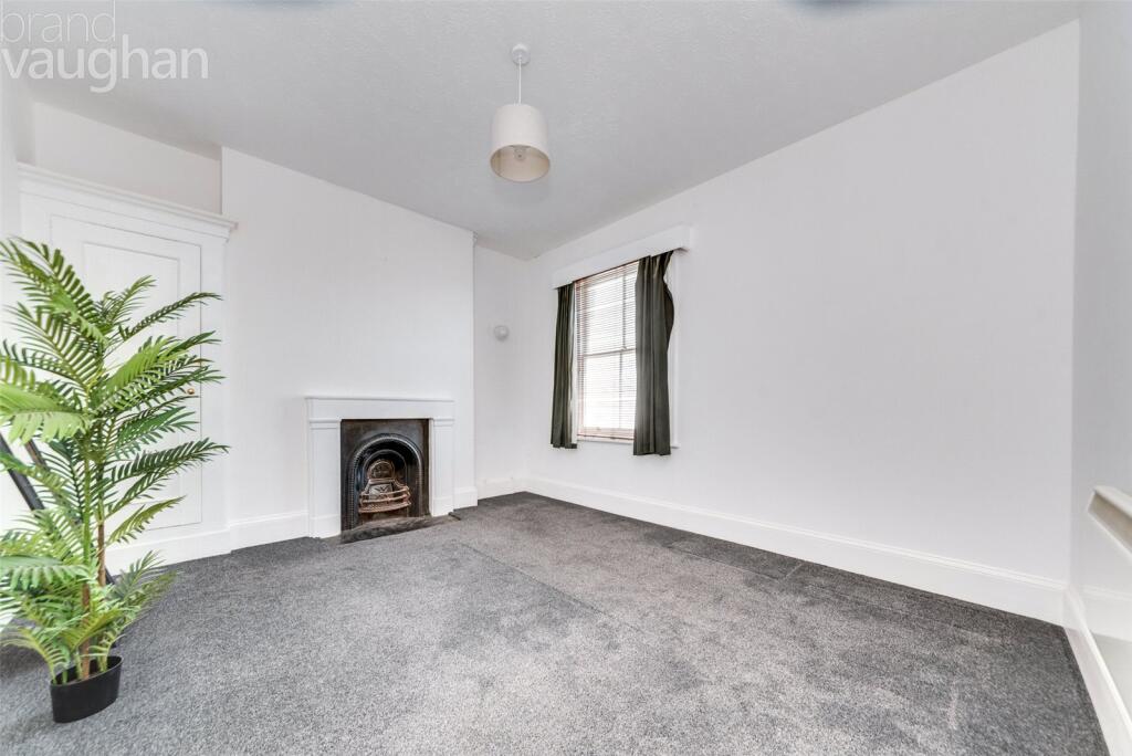 Apartment in Brighton - View 3