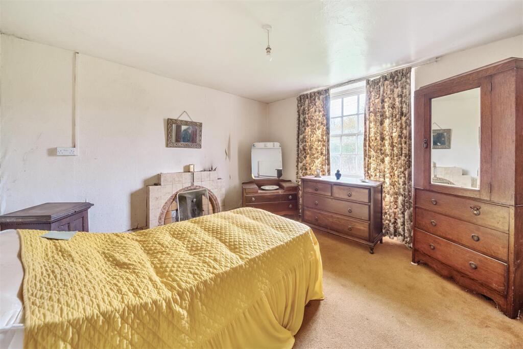 House in Wiveliscombe, Somerset - More