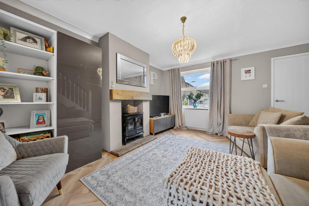 House in Bradford, Oakenshaw - View 4