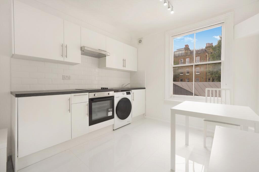 Apartment in London - View 5