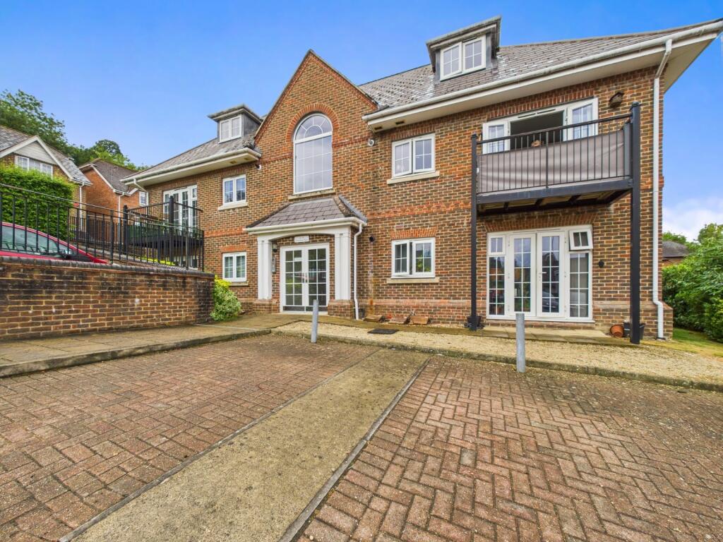 Main image of property: The Sidings, High Wycombe, Buckinghamshire, HP11