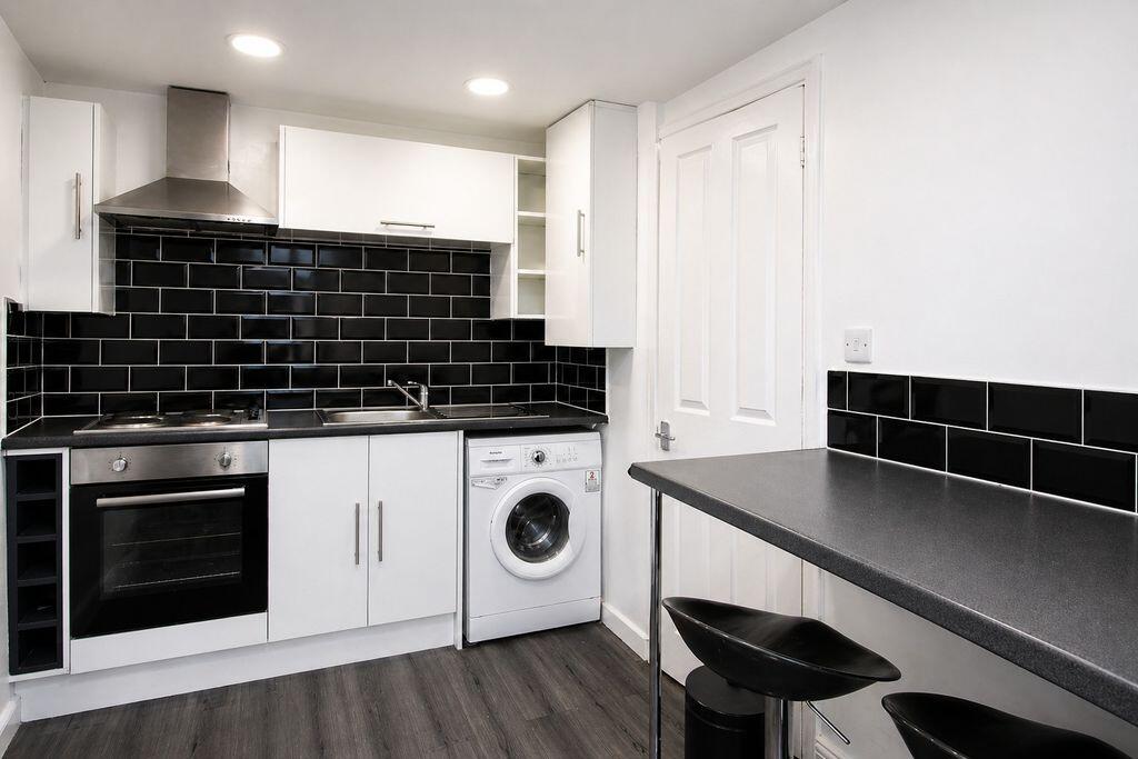 Main image of property: 1 bedroom, Enfield EN3