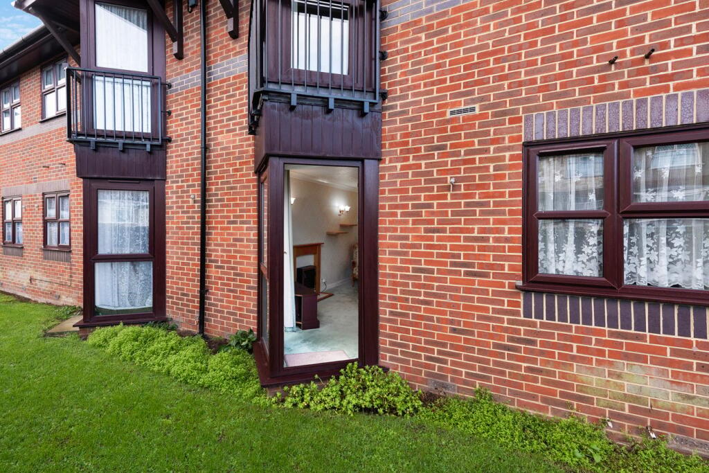 Woodville Grove, Welling, DA16 photo 3
