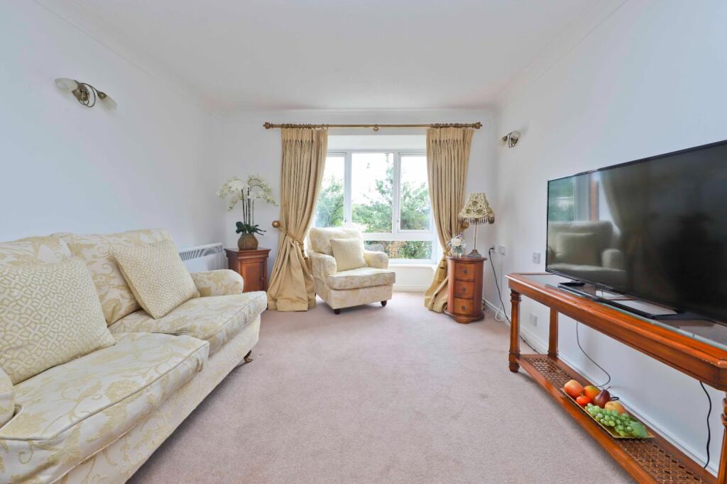 Main image of property: Maple Court, 9 Pinner Hill Road, Pinner, Greater London, HA5