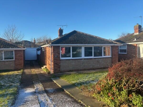 2-bed house on 20 Warwick Close, Neston, £215,000